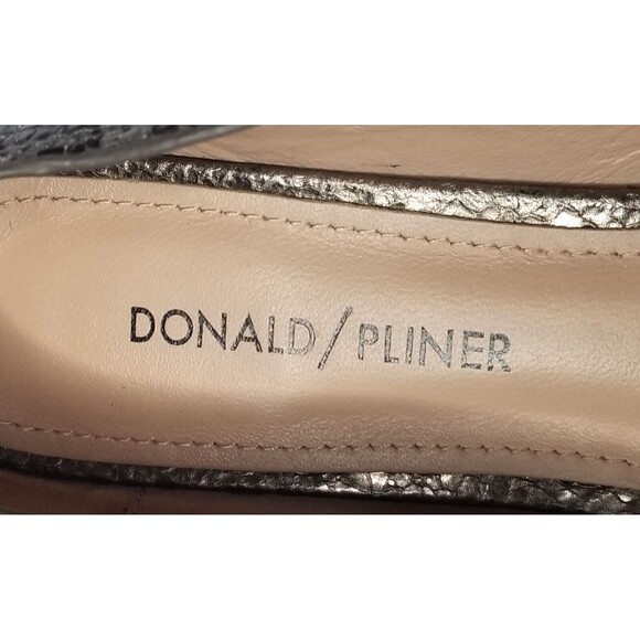 DONALD J PLINER Women's Icon Cracked Leather Metallic Bronze Loafers Sz 8 - Picture 3 of 15